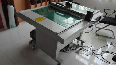 Electronic Digital Die Cutting Machines , Adhesive Paper Flatbed Cutting Machine