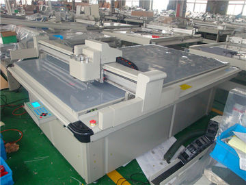 Máquina cortando de papel automática, software de Connectible CAD do cortador de Digitas do leito
